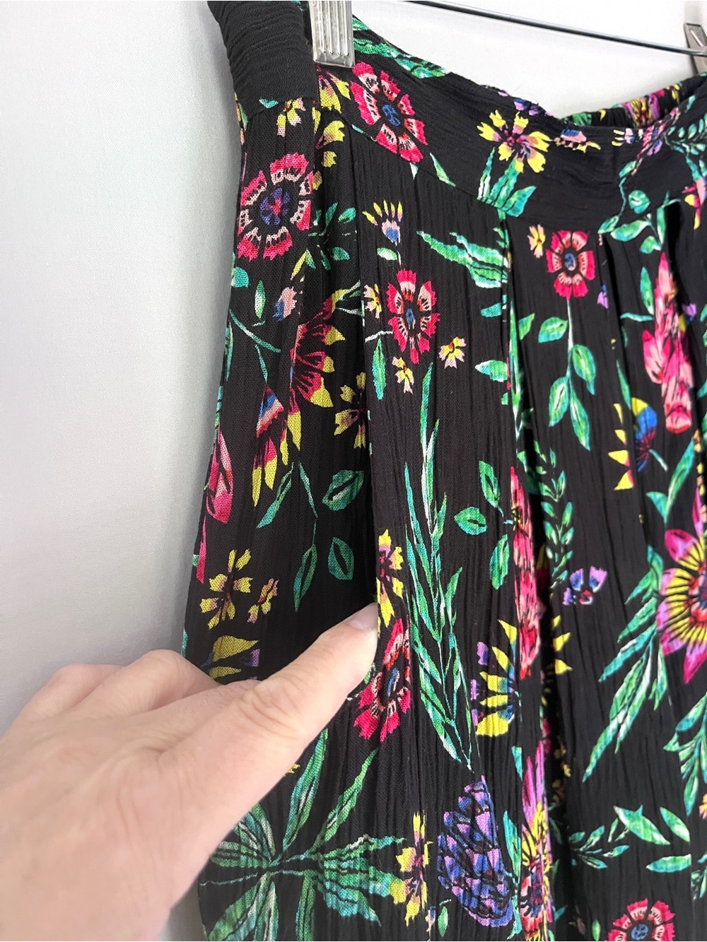 Patrons of Peace Floral Culottes Wide Leg Pants with Pockets Topical Resort M - Picture 5 of 13